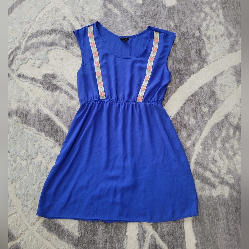 Women's Bright Blue Sleeveless Casual Dress with Chevron Accents Size M